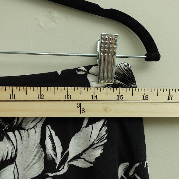 White House Black Market Womens Flutter Mini Skirt White Floral Pattern Size 8 - Picture 5 of 7